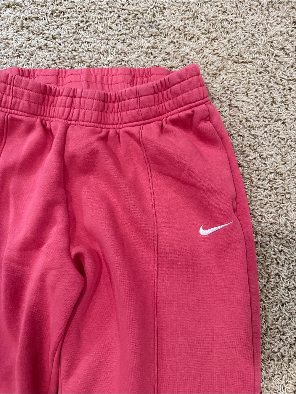 Nike Loose Fit Embroidered Logo Sweatpants | Women’s Large | Pink - Picture 2 of 5